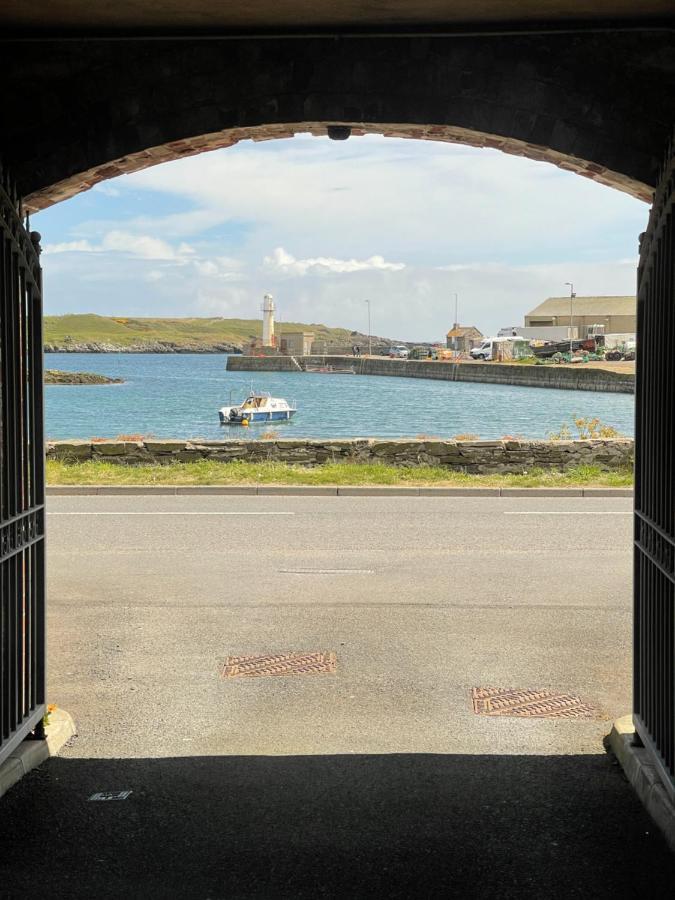 Lovely Apartment Overlooking The Harbour And Bay Ardglass Exterior photo