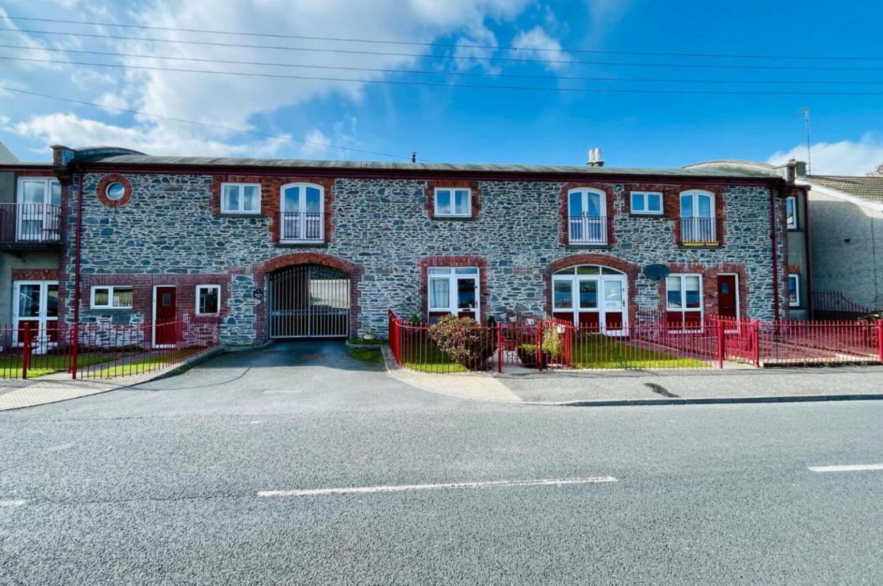 Lovely Apartment Overlooking The Harbour And Bay Ardglass Exterior photo