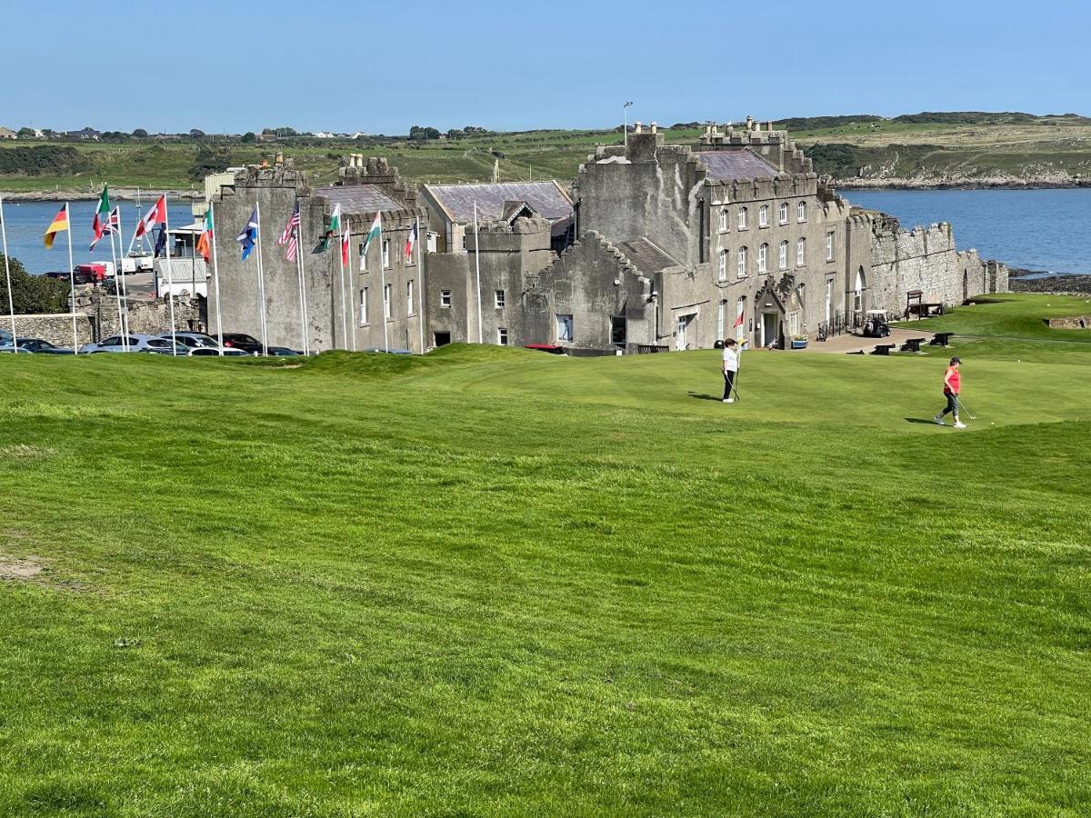 Lovely Apartment Overlooking The Harbour And Bay Ardglass Exterior photo